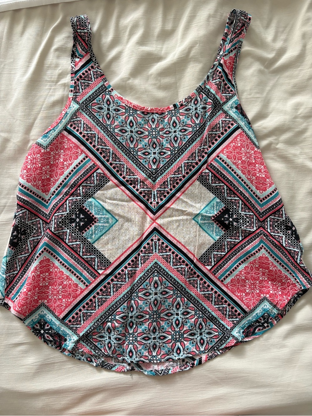 Geometric Scoop Neck Tank Top - Pink & Turquoise